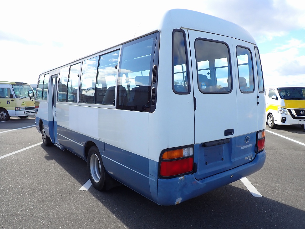 TOYOTA Coaster