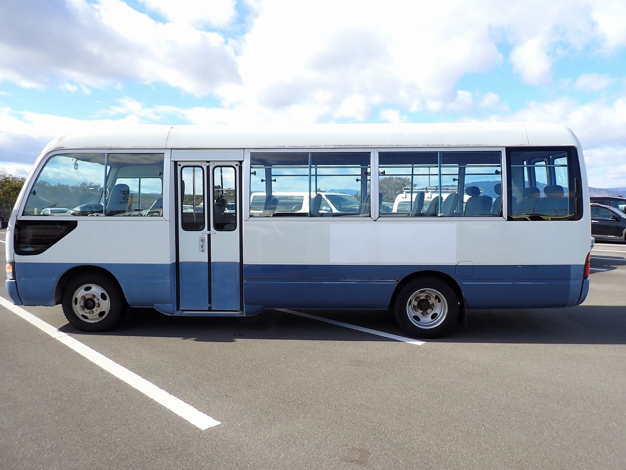 TOYOTA Coaster