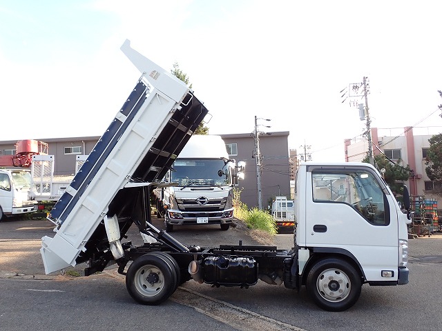 ISUZU Elf Truck