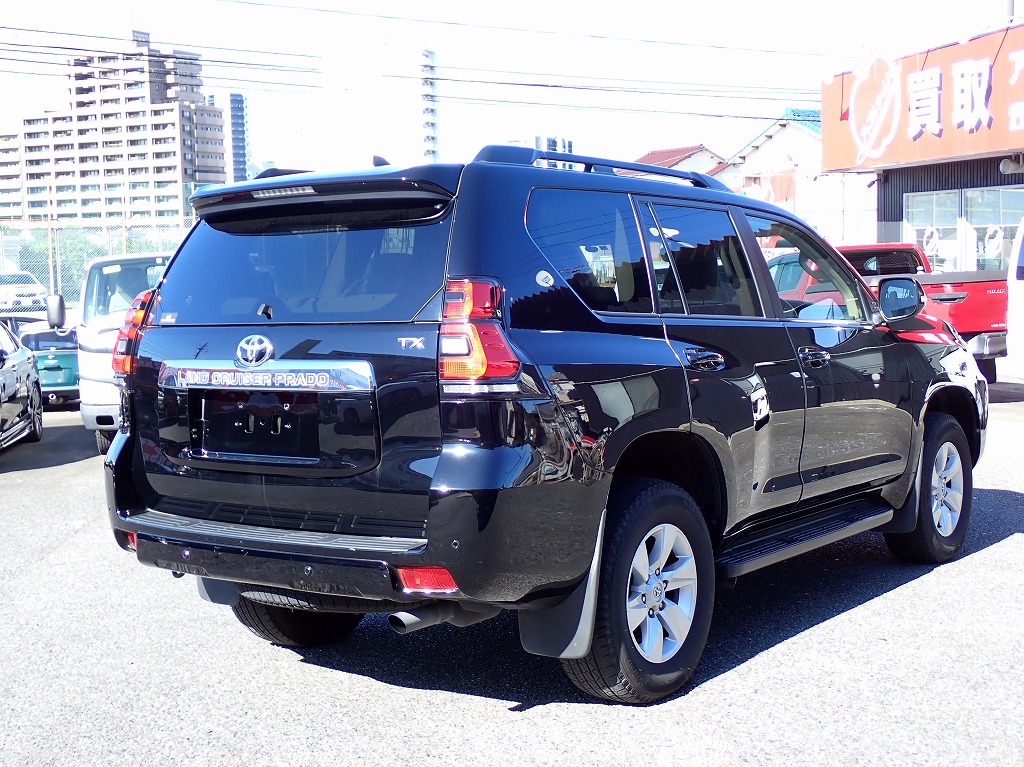 TOYOTA Land Cruiser Prado