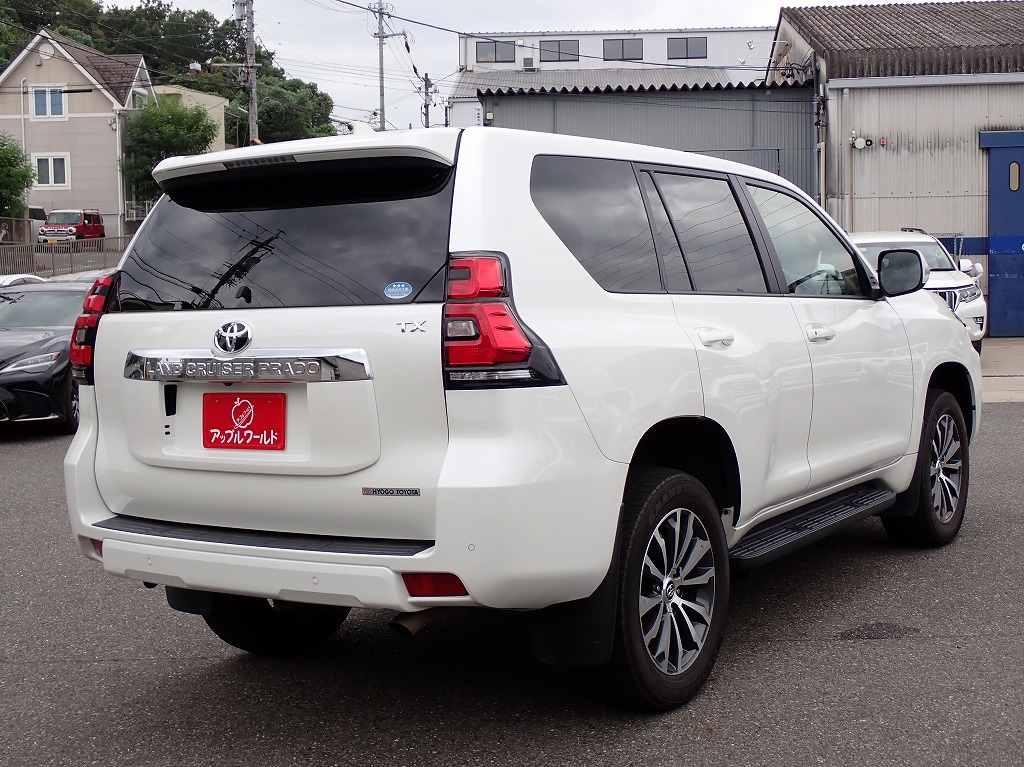 TOYOTA Land Cruiser Prado