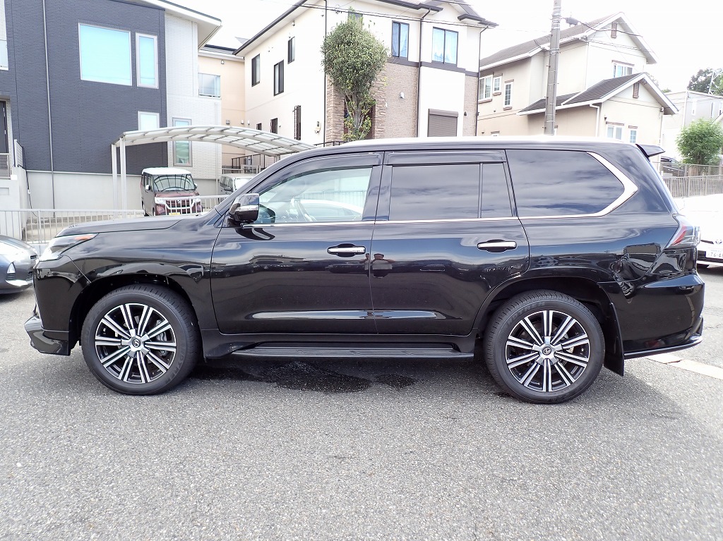 LEXUS LX