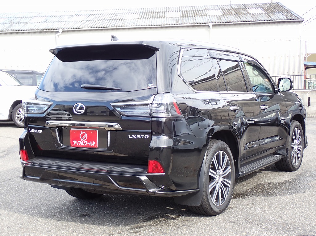 LEXUS LX