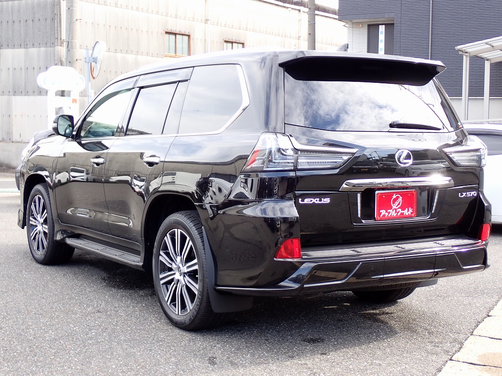 LEXUS LX