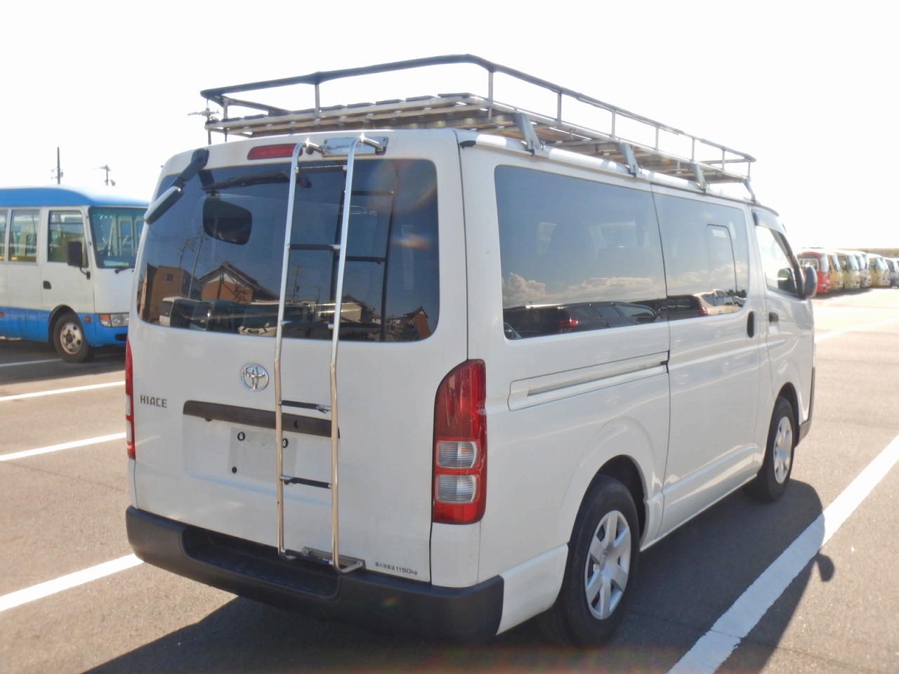 TOYOTA Hiace Van