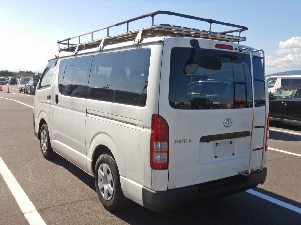 TOYOTA Hiace Van