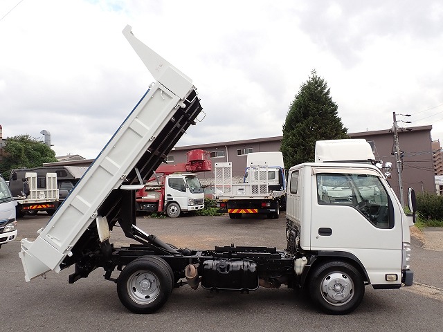 ISUZU Elf Truck