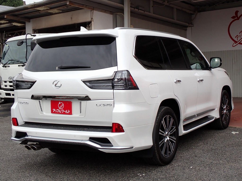 LEXUS LX 570