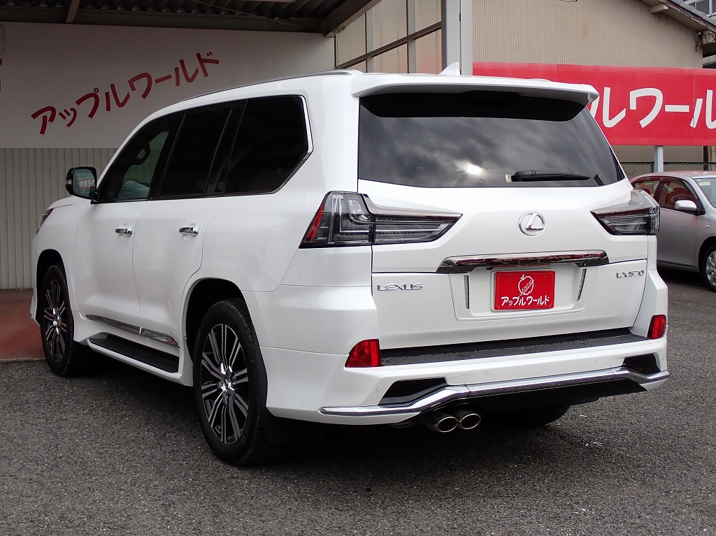 LEXUS LX 570