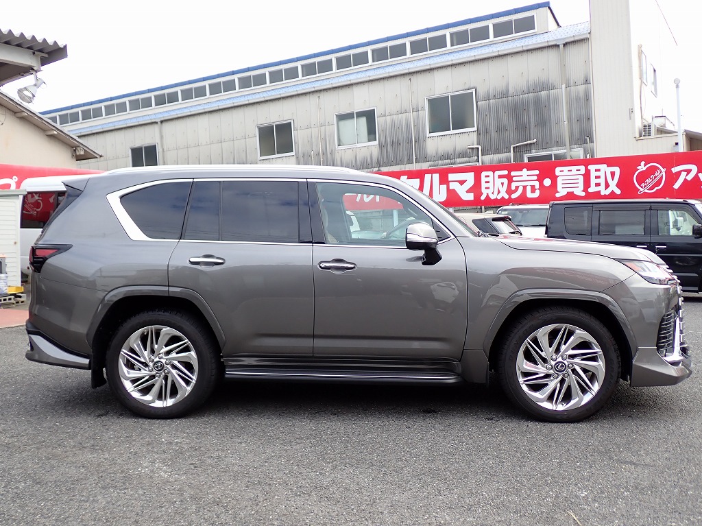 LEXUS LX