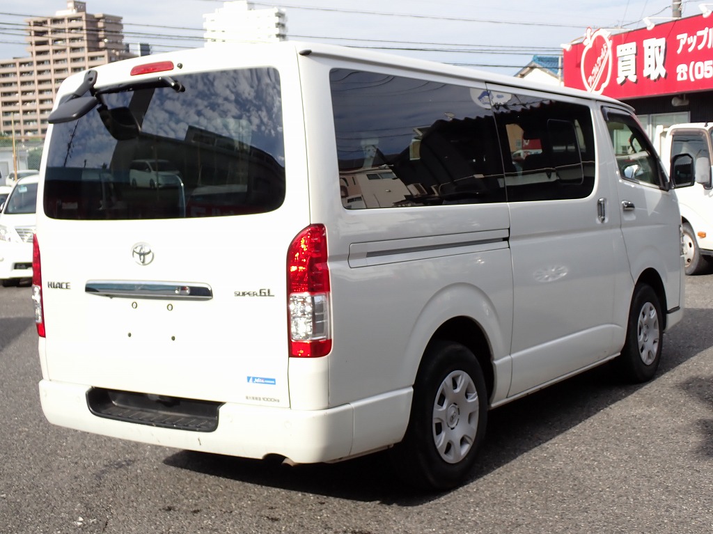 TOYOTA Hiace Van