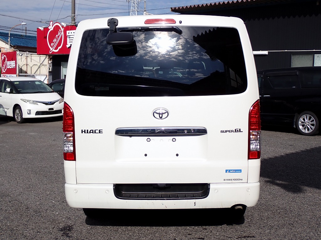 TOYOTA Hiace Van