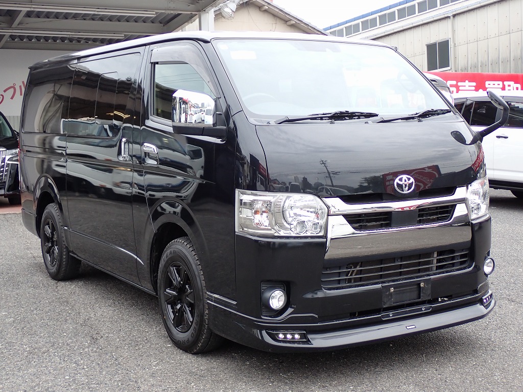 TOYOTA Hiace Van