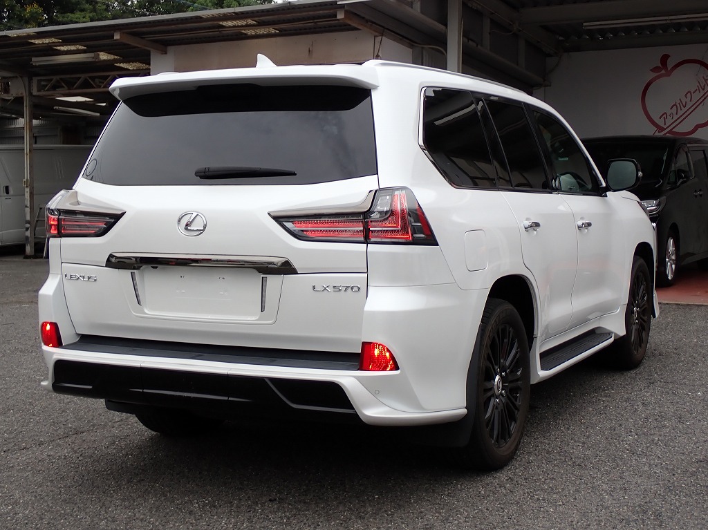 LEXUS LX 570