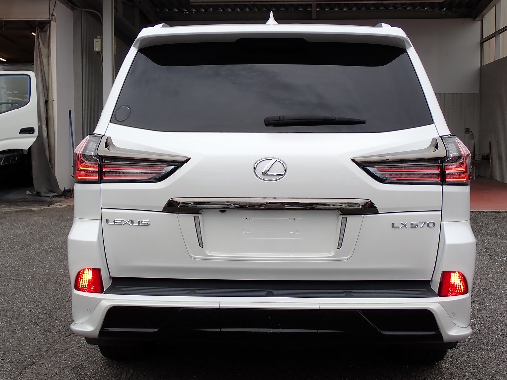 LEXUS LX 570