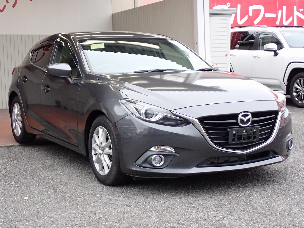 MAZDA Axela