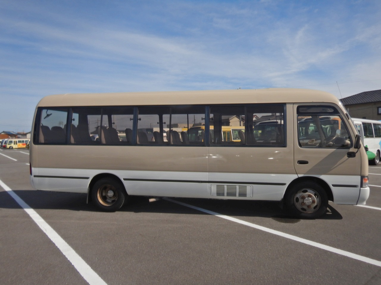 TOYOTA Coaster