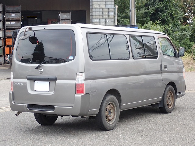 NISSAN Caravan Coach