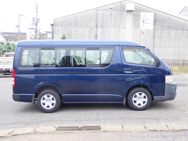 TOYOTA Hiace Wagon