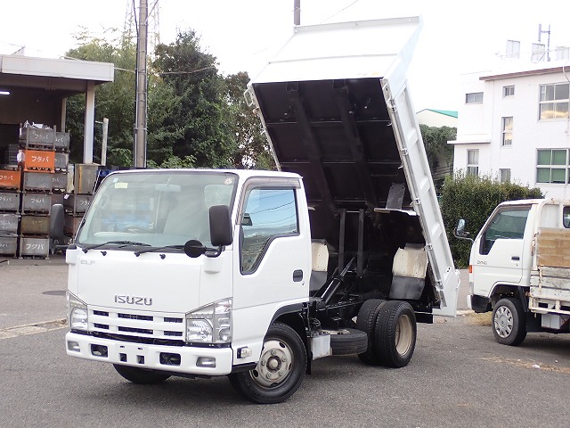 ISUZU Elf Truck