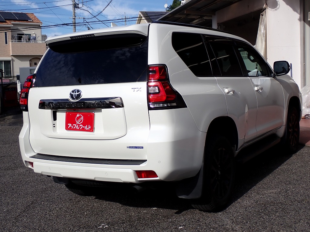 TOYOTA Land Cruiser Prado