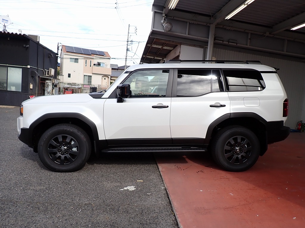 TOYOTA Land Cruiser 250