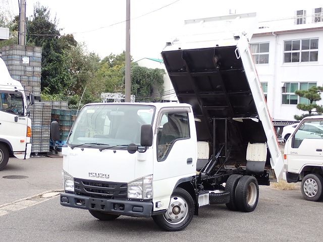 ISUZU Elf Truck