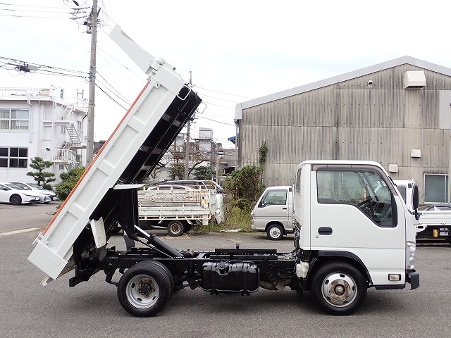 ISUZU Elf Truck