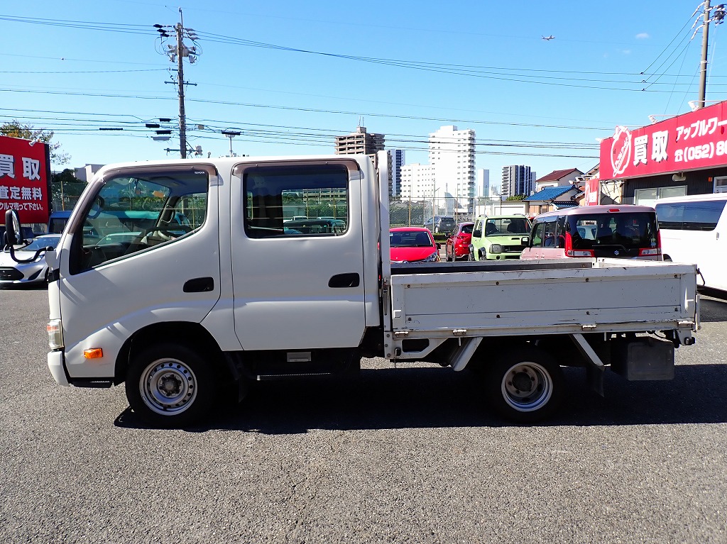 TOYOTA Dyna Truck