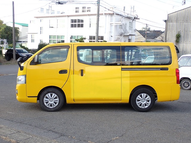 NISSAN NV 350 CARAVAN