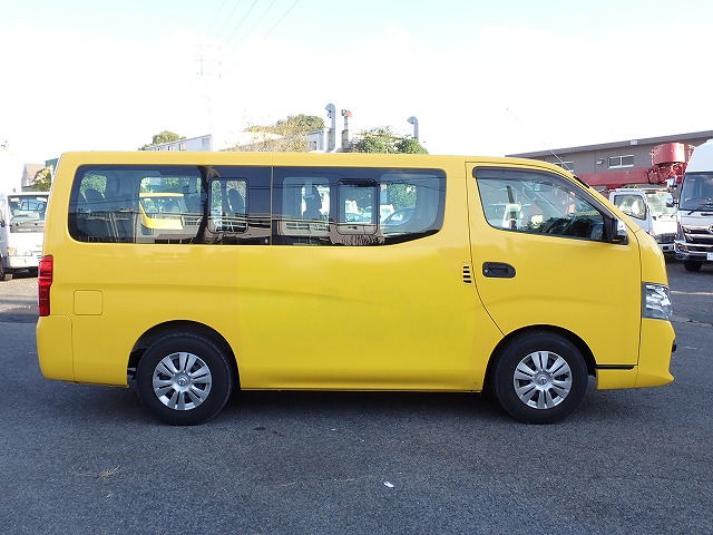 NISSAN NV 350 CARAVAN