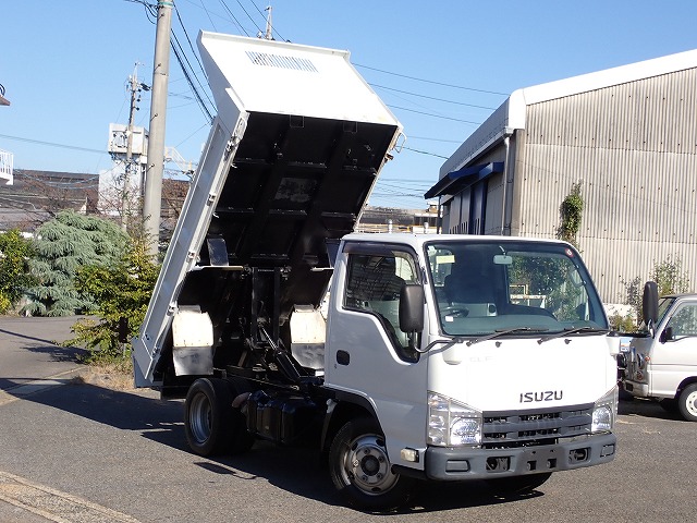 ISUZU Elf Truck