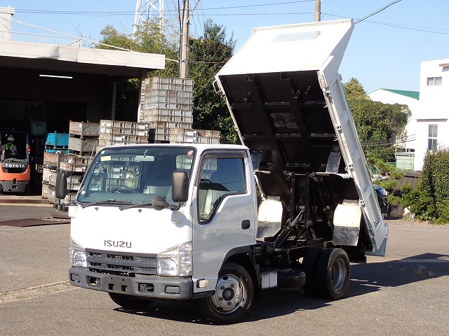 ISUZU Elf Truck