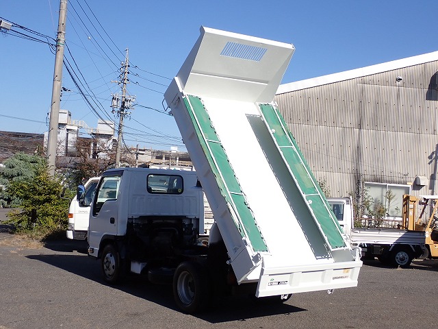 ISUZU Elf Truck