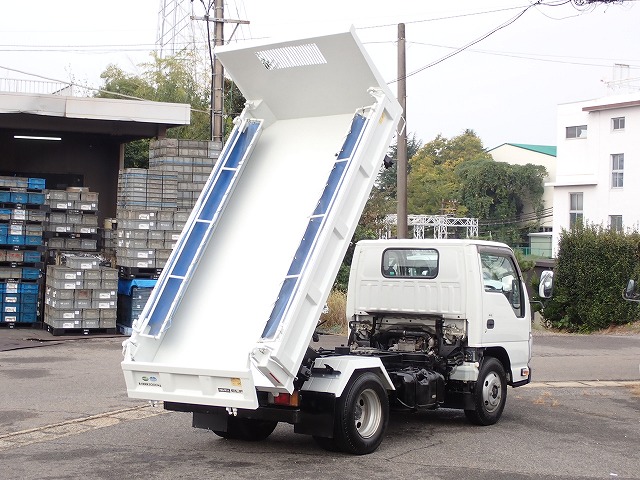 ISUZU Elf Truck