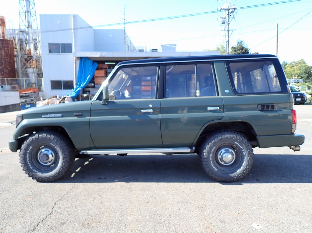 TOYOTA Land Cruiser Prado