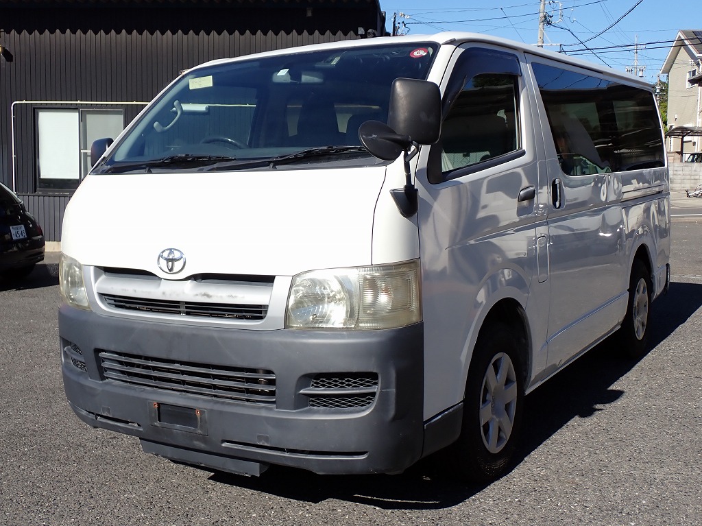 TOYOTA Hiace Van