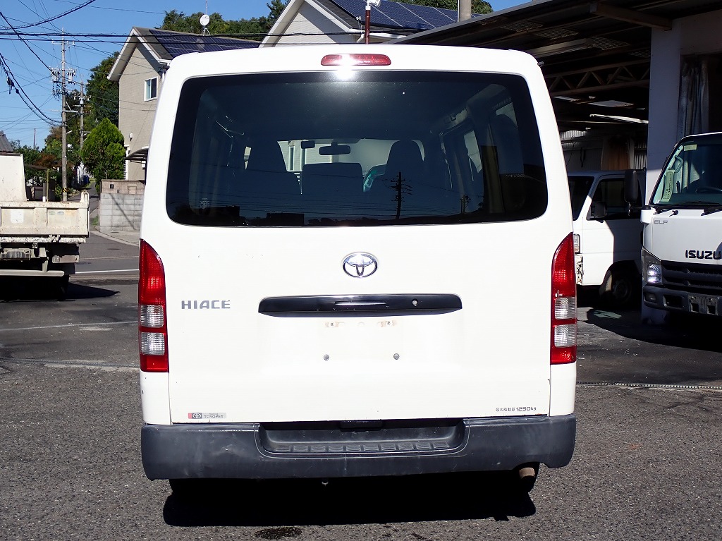 TOYOTA Hiace Van