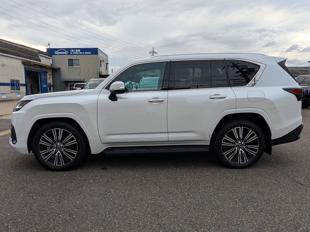 LEXUS LX