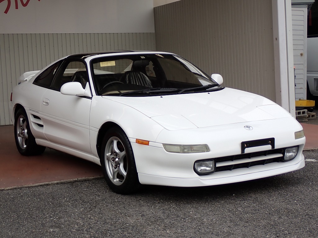 TOYOTA MR2