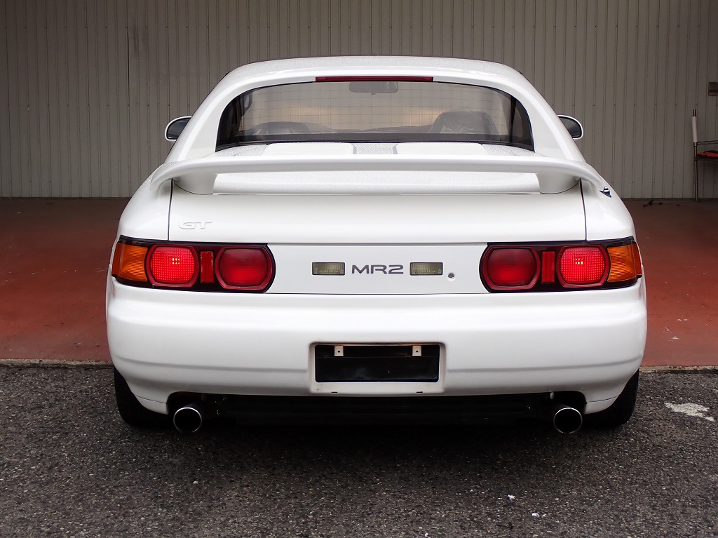 TOYOTA MR2