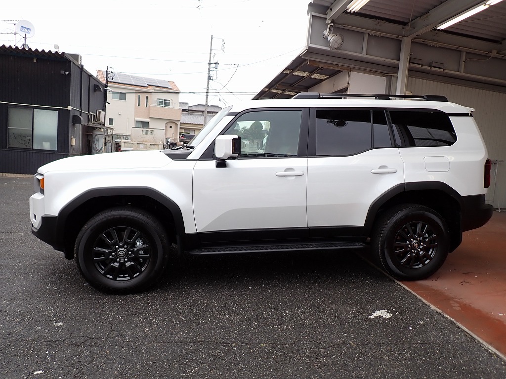 TOYOTA Land Cruiser 250