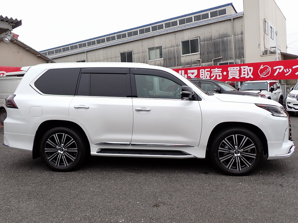 LEXUS LX 570