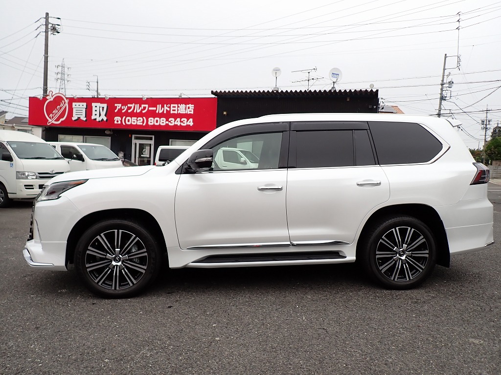 LEXUS LX 570