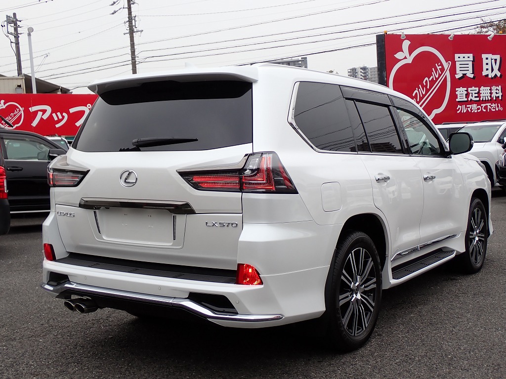 LEXUS LX 570