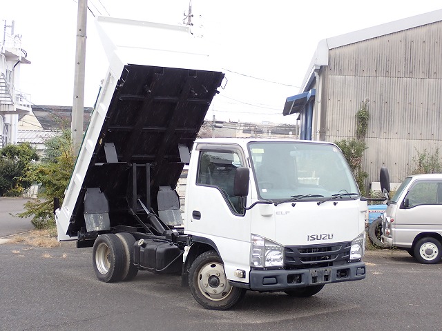 ISUZU Elf Truck