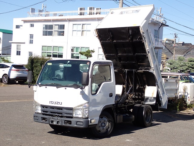 ISUZU Elf Truck