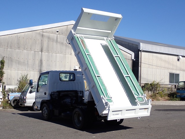 ISUZU Elf Truck