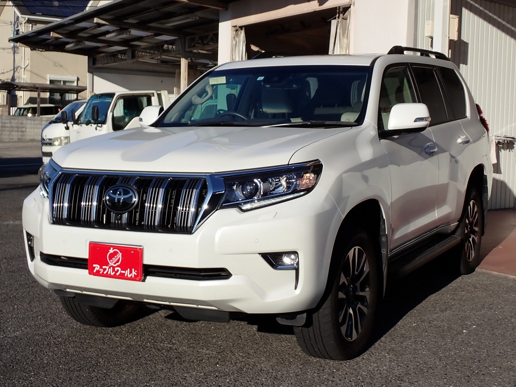 TOYOTA Land Cruiser Prado