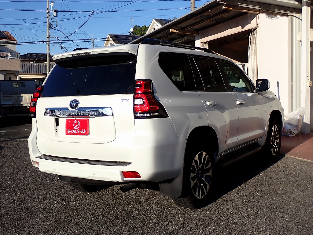 TOYOTA Land Cruiser Prado